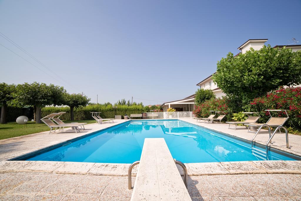 Hotel Country House La Radice Civitanova Marche Dış mekan fotoğraf